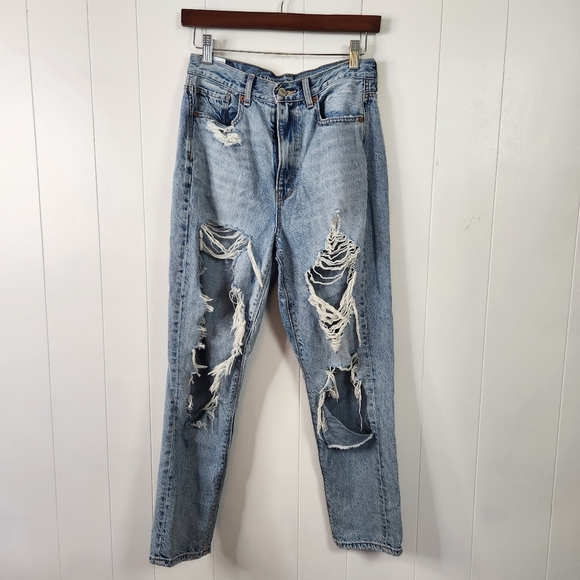 American Eagle Highest Rise Mom Jeans No Stretch High Waisted Light Wash 2 short - Picture 1 of 11